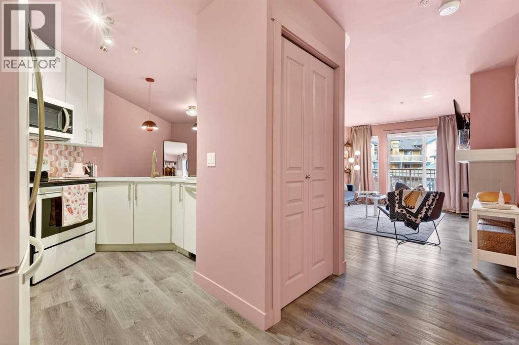 218, 25 Richard Place SW