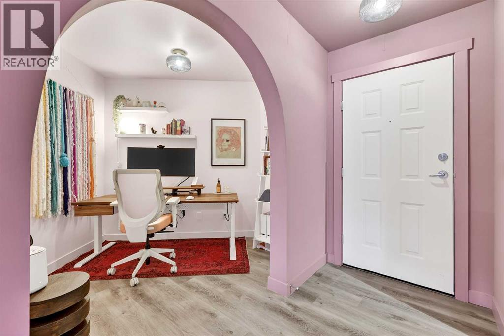 218, 25 Richard Place SW