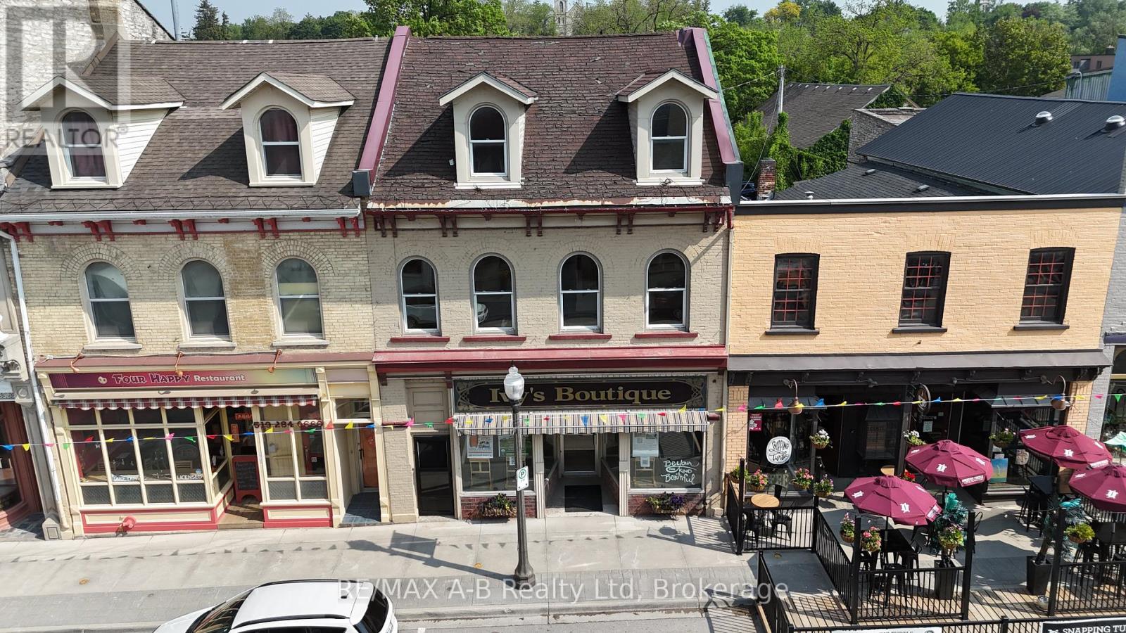 141-143 QUEEN STREET E