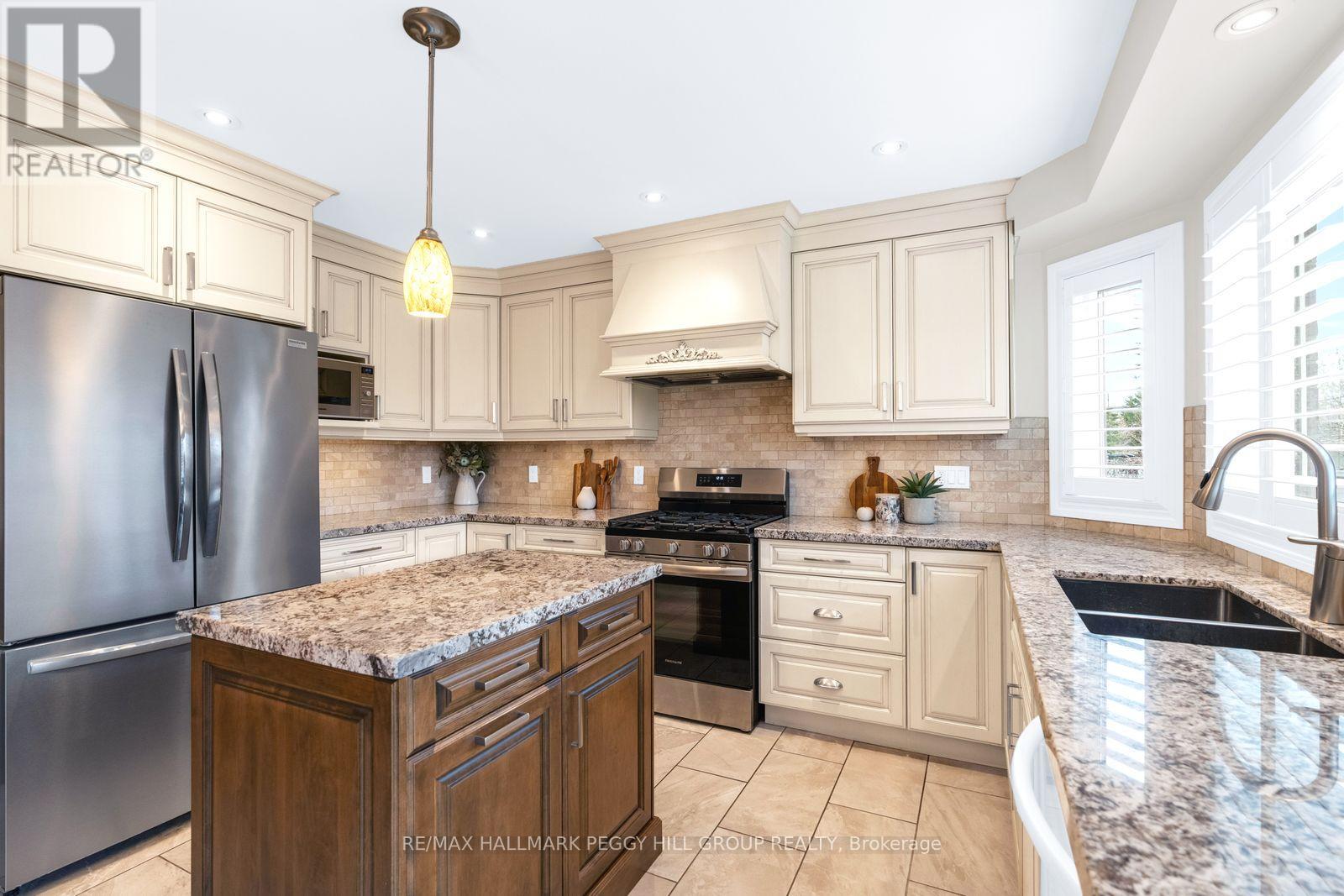 87 CITYVIEW CIRCLE