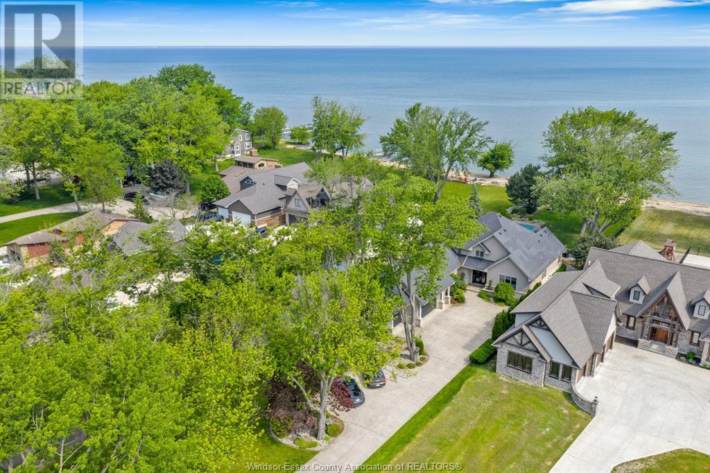 1042 LILYDALE