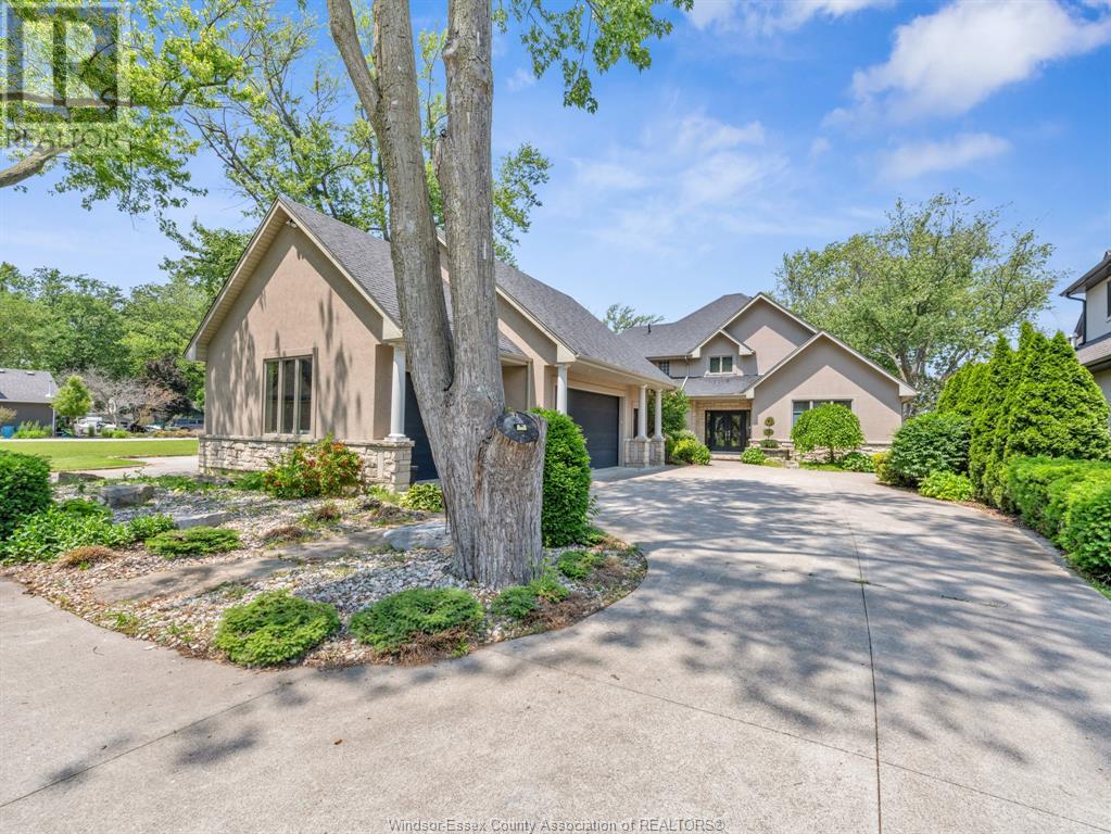 1042 LILYDALE