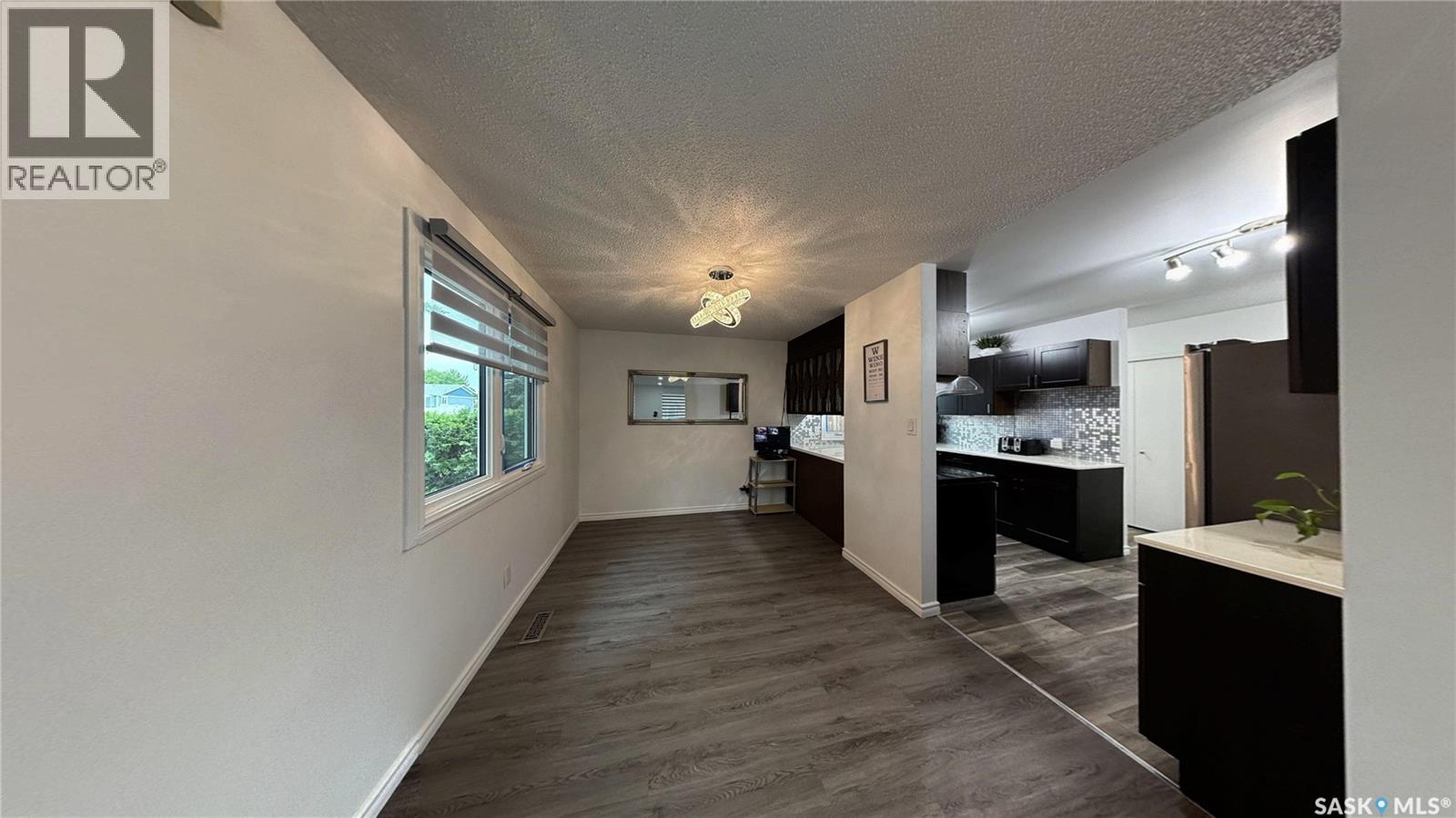 2 McDougall CRESCENT