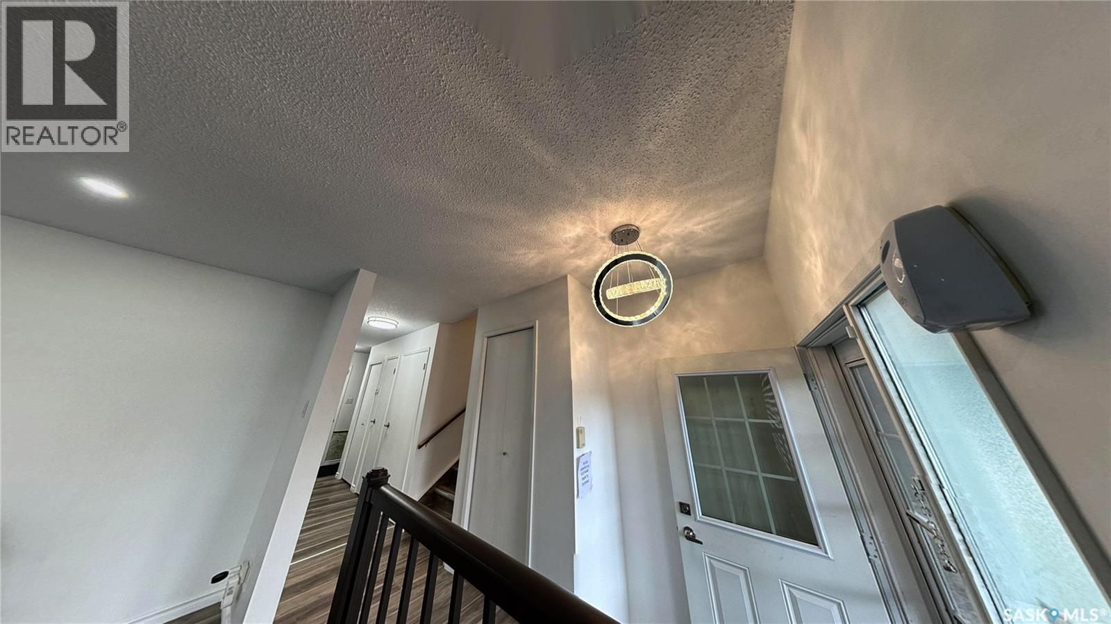 2 McDougall CRESCENT