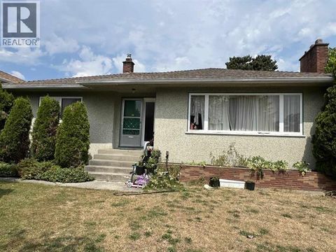 4881 HIGHLAWN DRIVE Burnaby BC V5C3T2