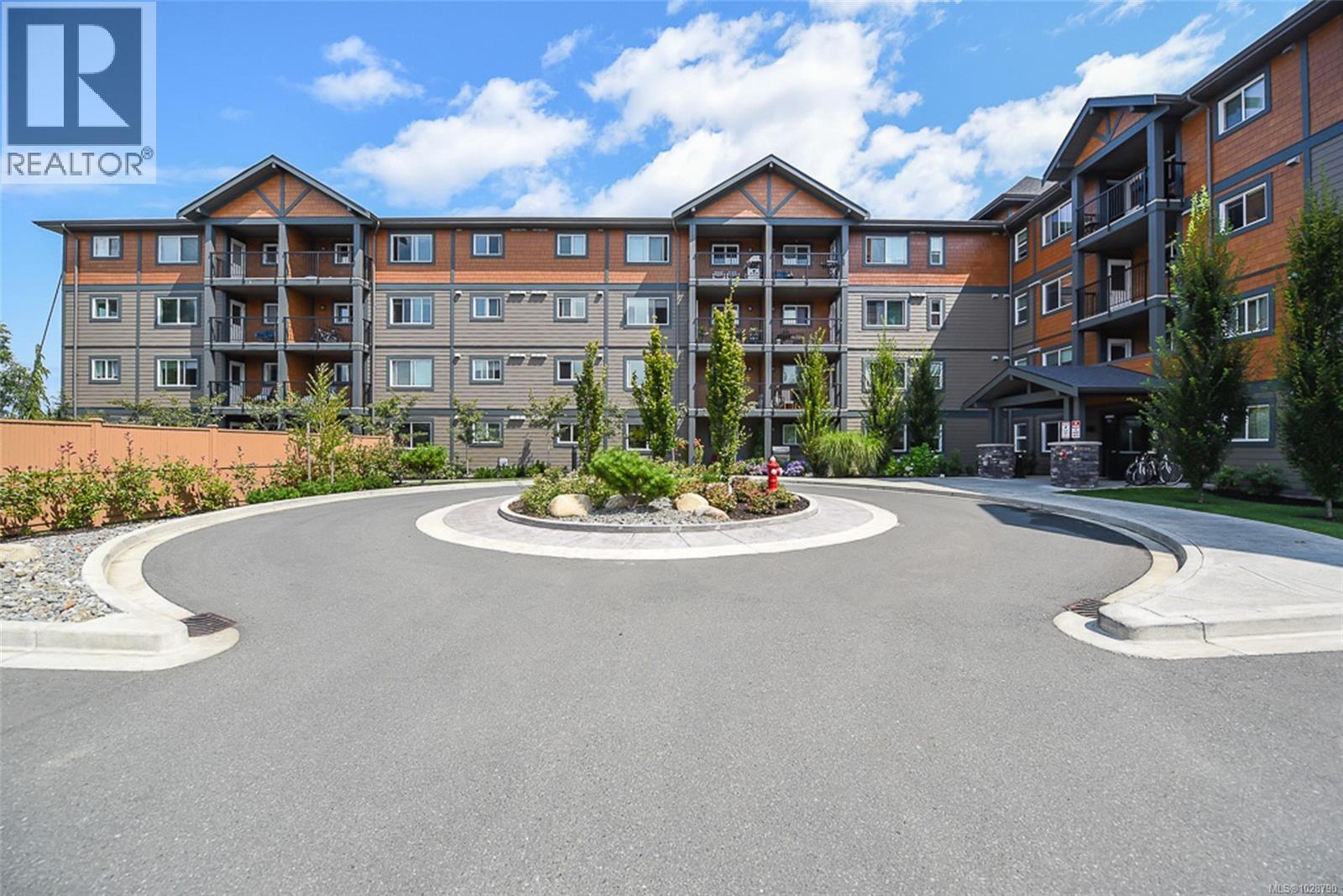 110 1944 Riverside Lane