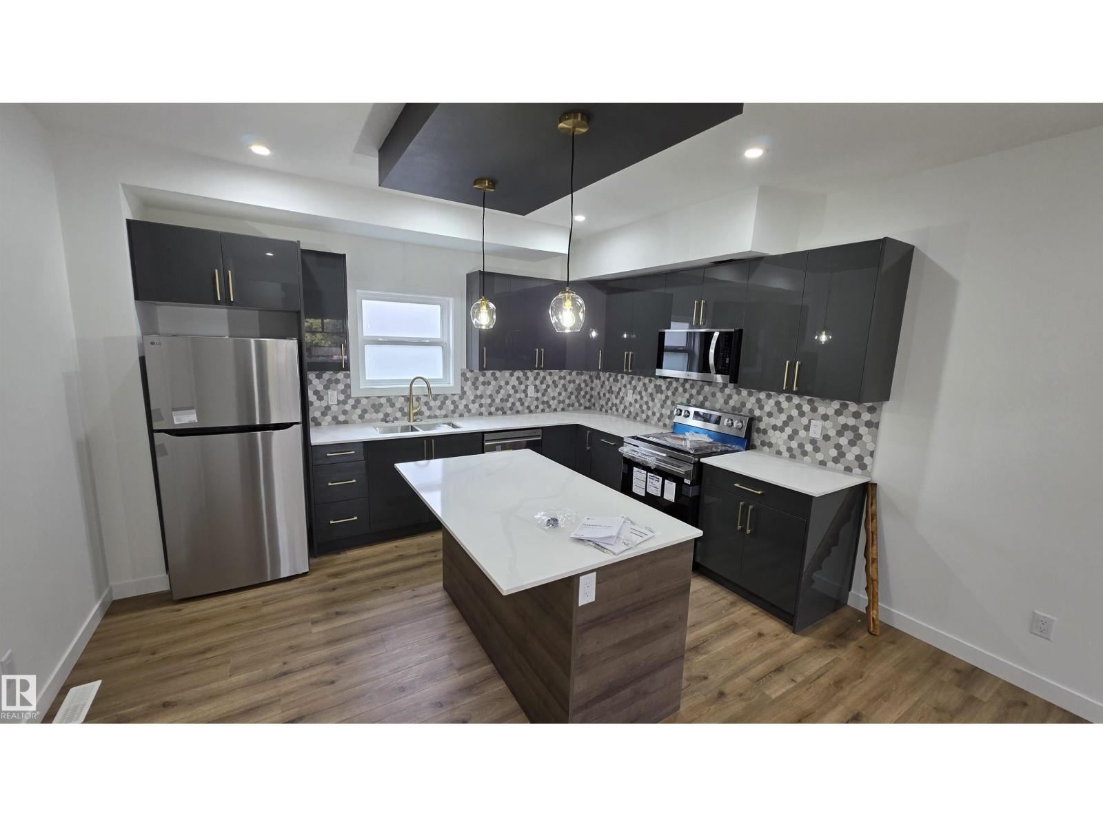 #1 6704 109 ST NW