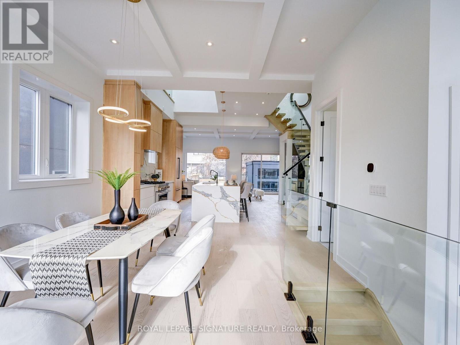 376 O'CONNOR DRIVE