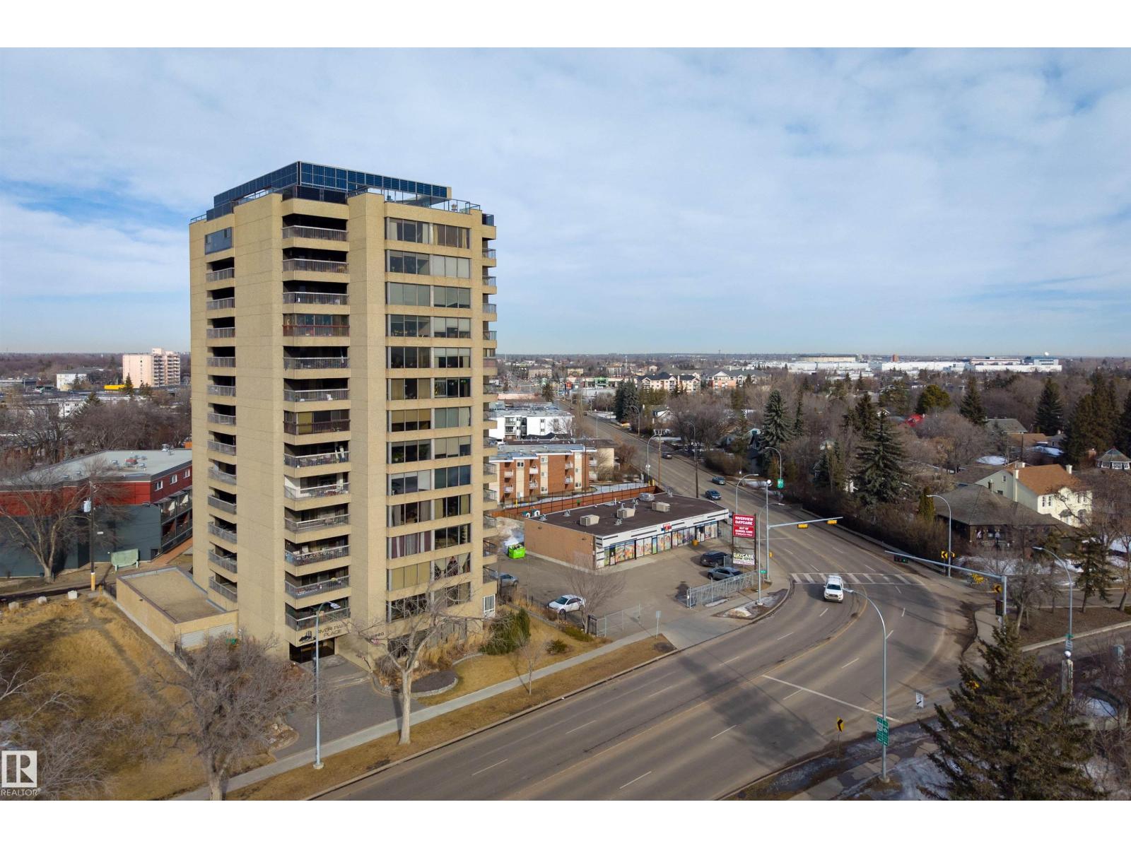 #802 8220 JASPER AV NW