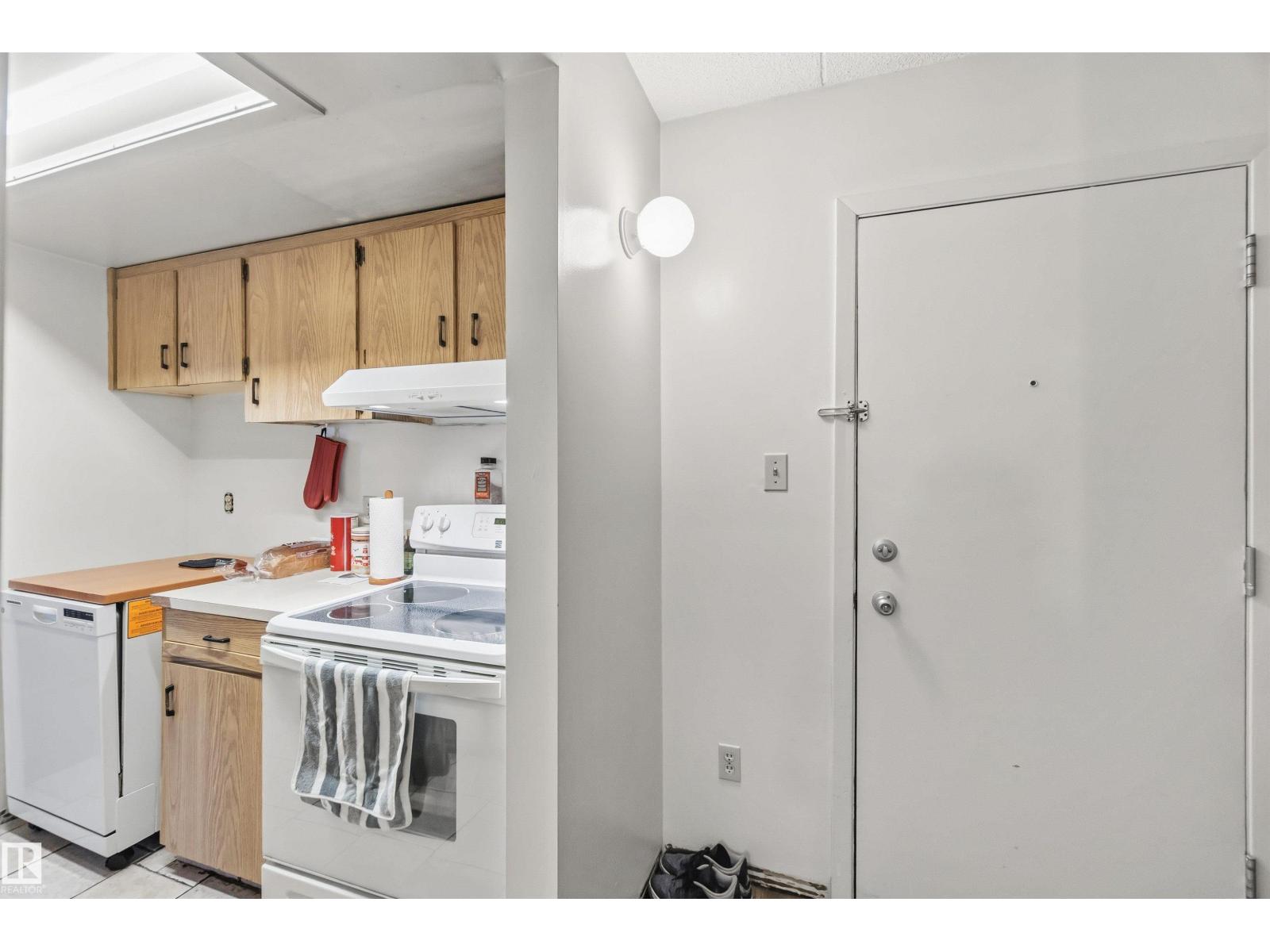 #202 11026 106 ST NW