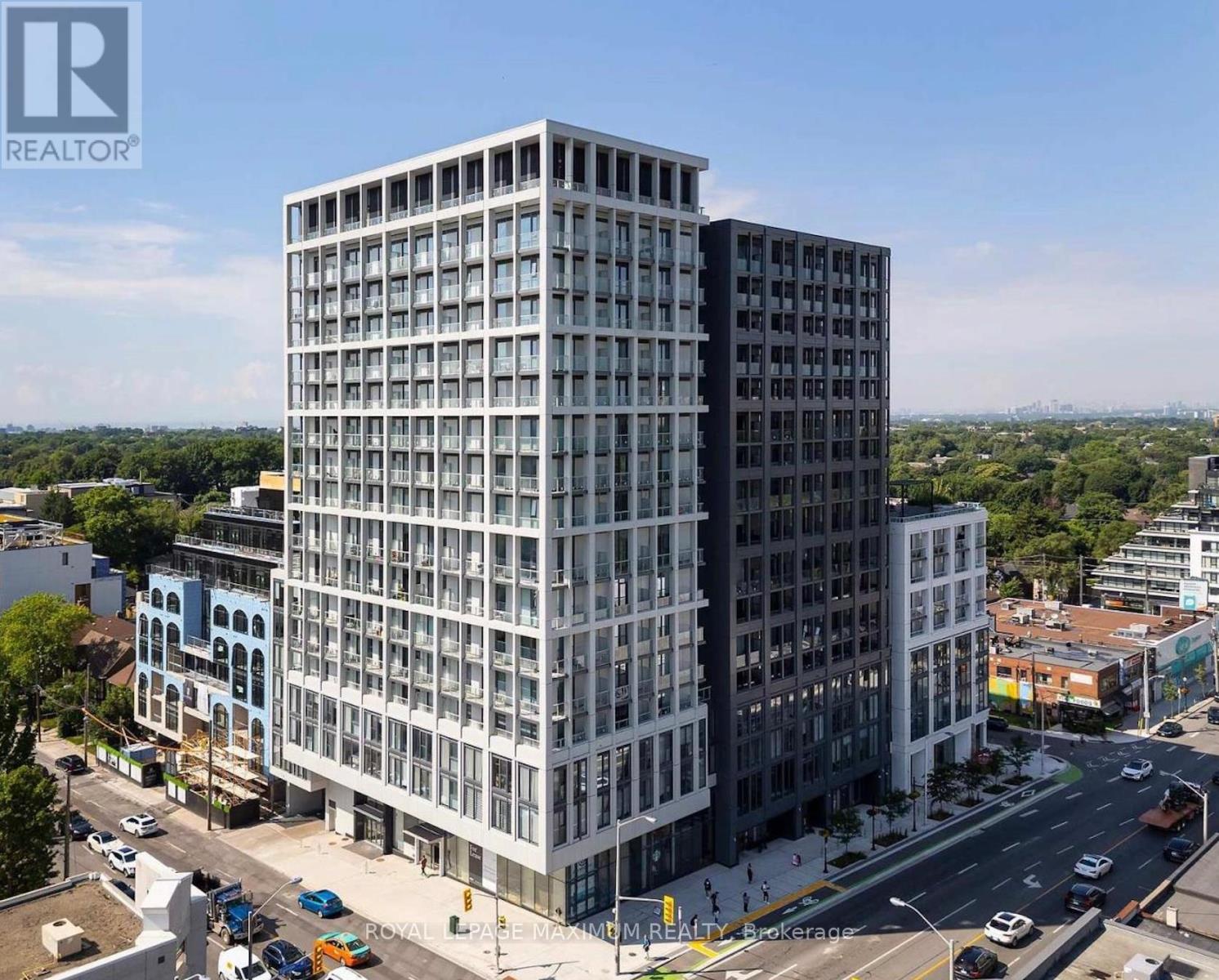 201 - 2020 BATHURST STREET