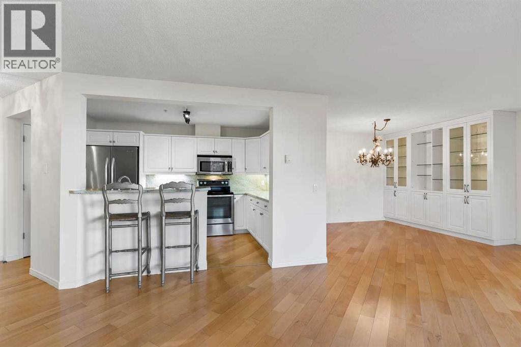 206, 2144 Paliswood Road SW