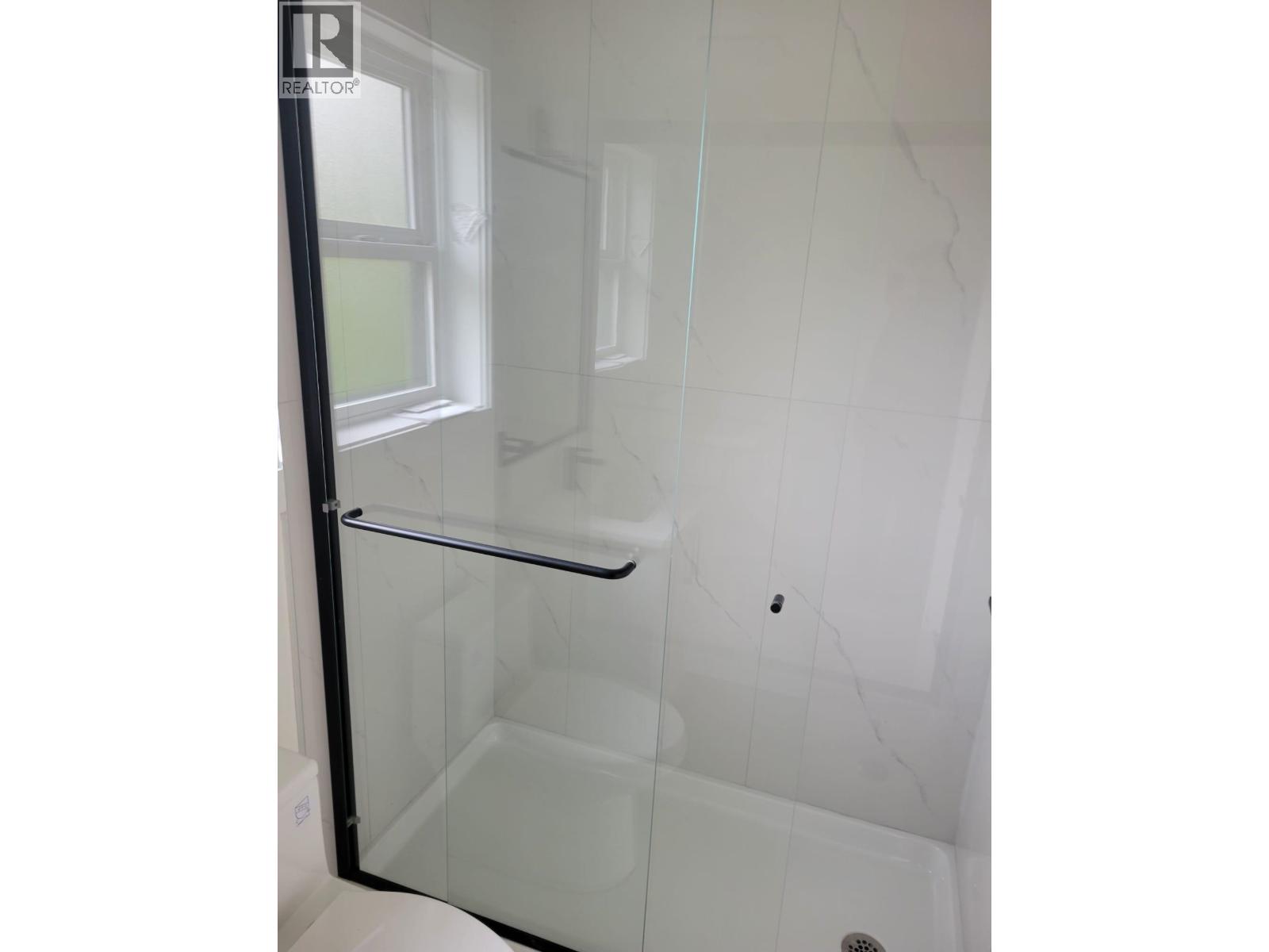 4 6765 KITCHENER STREET