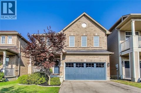 74 BRADLEY Avenue Binbrook ON L0R1C0