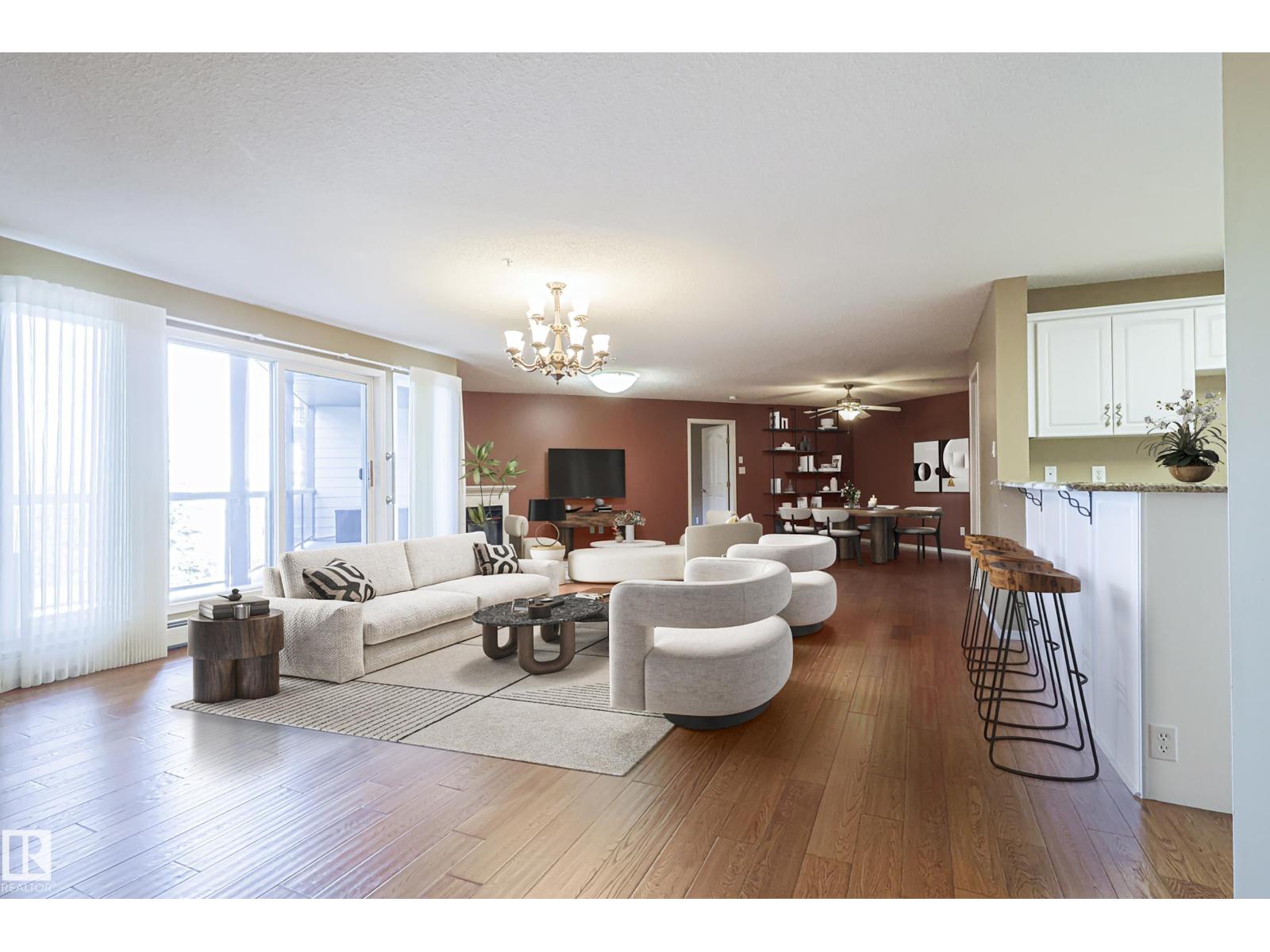 #314 100 FOXHAVEN DR