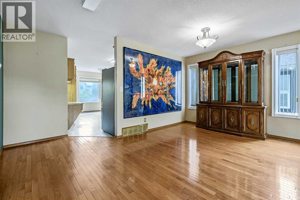 25 Downey Road