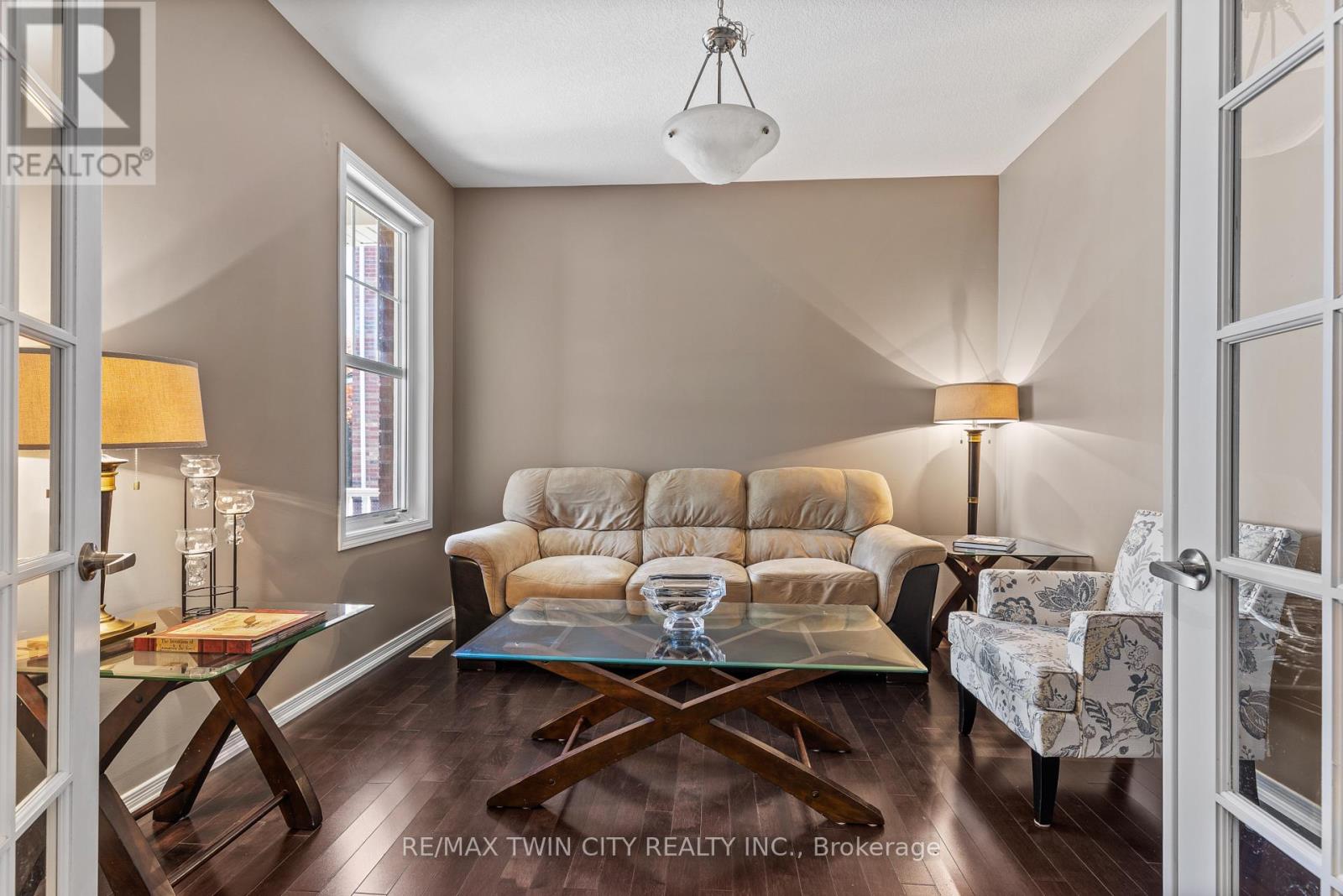 304 FALLING GREEN CRESCENT