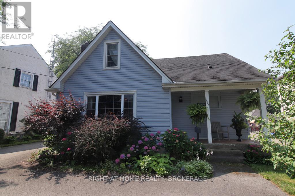 368 QUEENSTON STREET