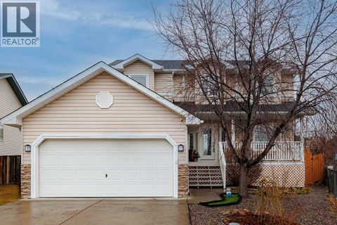 62 Canoe Circle SW Airdrie AB T4B2L6