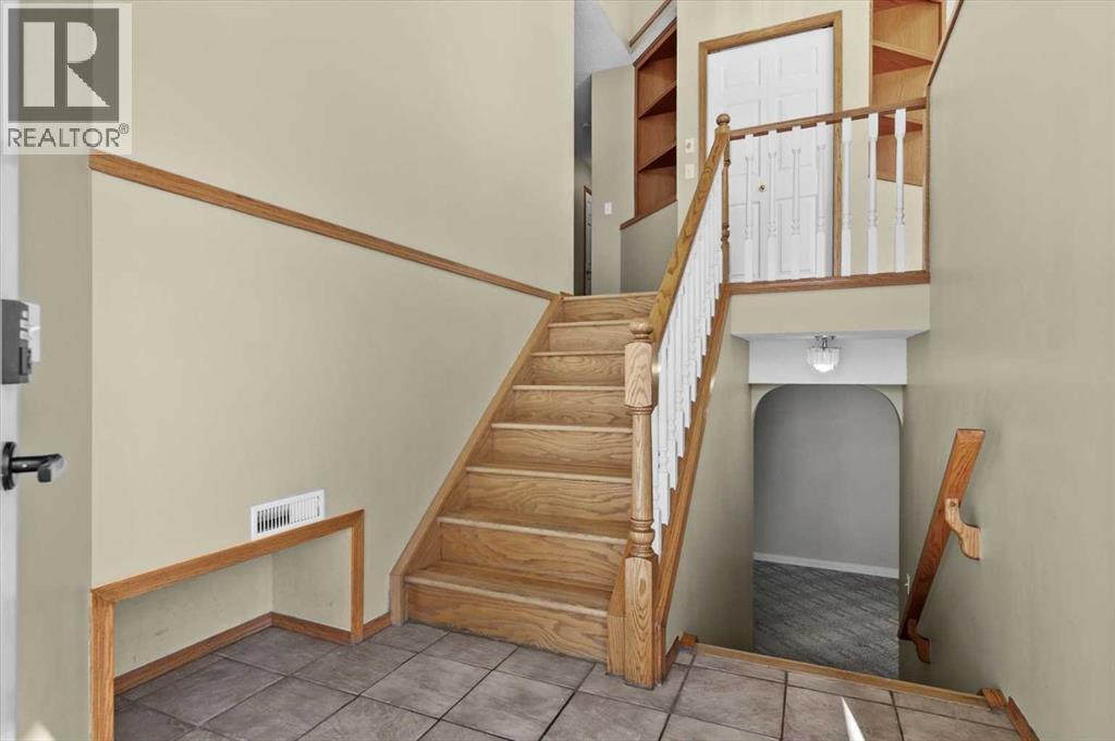 100 Macewan Park Manor NW