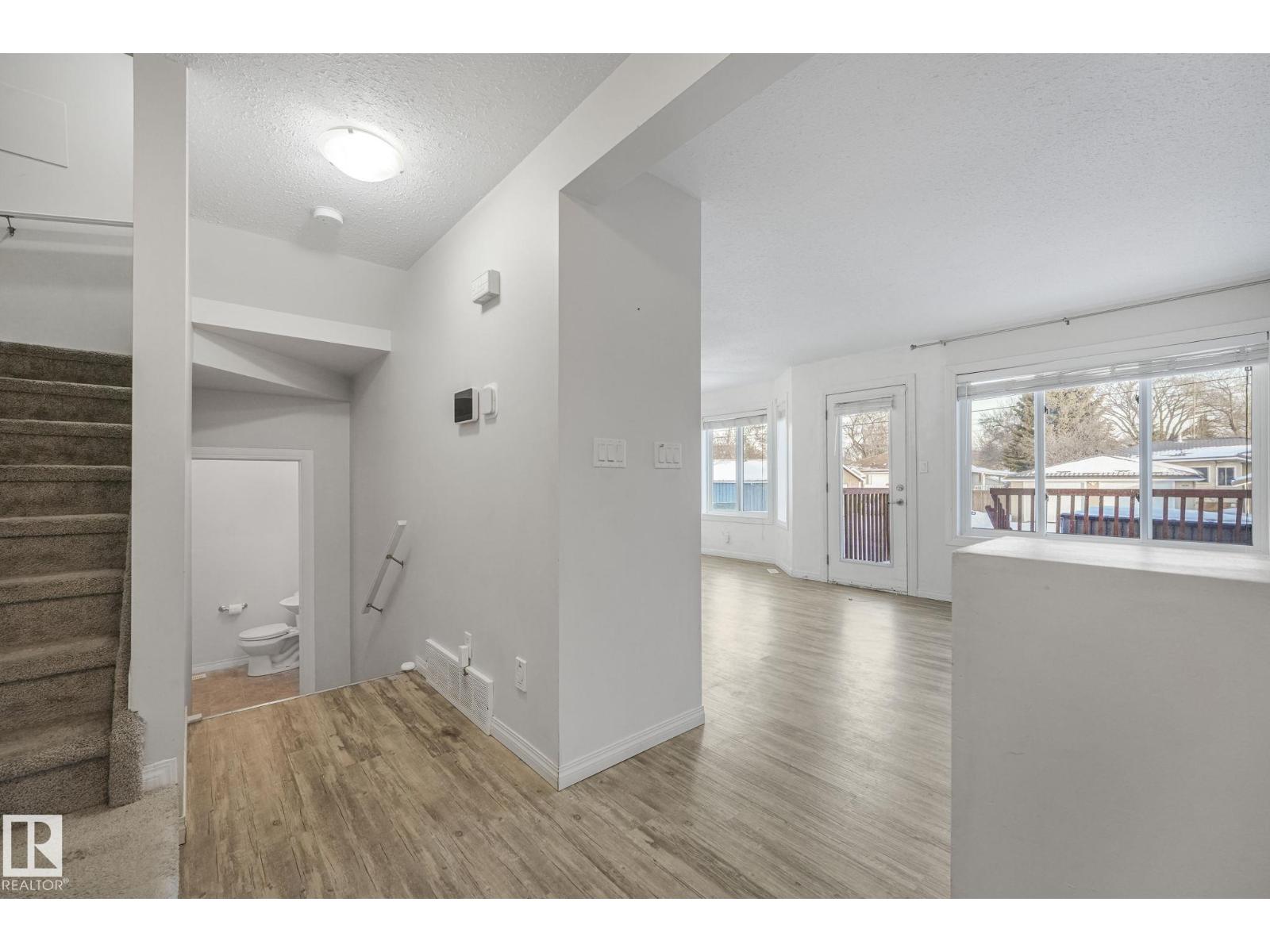#2 11813 43 ST NW
