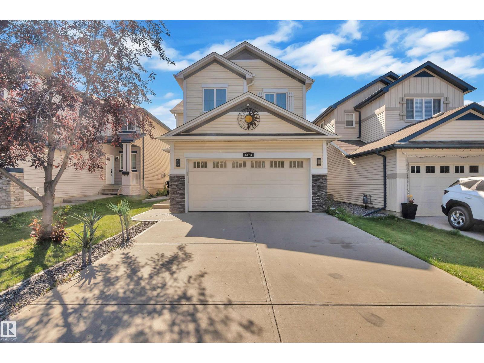 6123 11 AV SW