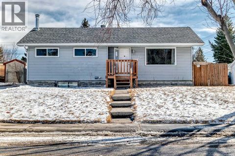 224 47 Street SE Calgary AB T2A1P2