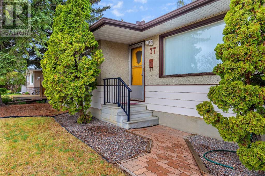 77 Glacier Drive SW