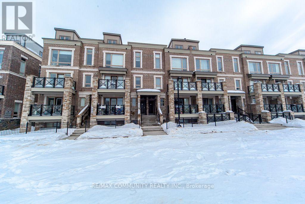 2322 - 20 WESTMEATH LANE