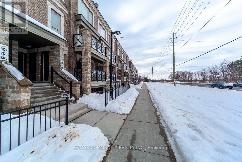 2322 - 20 WESTMEATH LANE