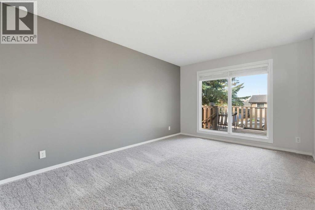 6137 Maddock Drive NE