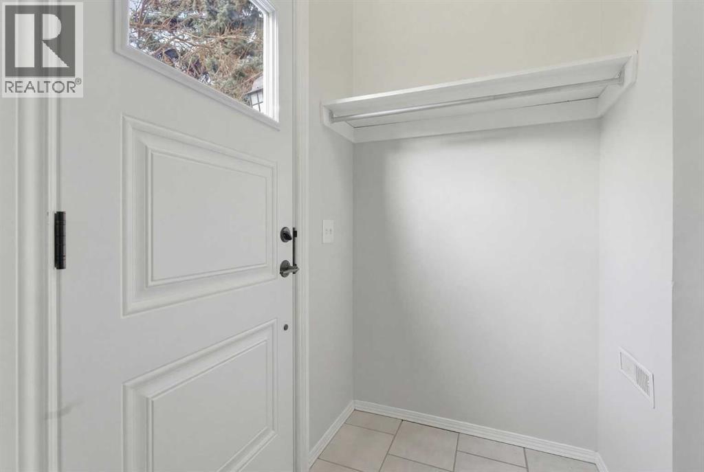 6137 Maddock Drive NE