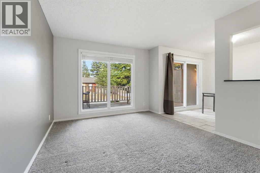 6137 Maddock Drive NE