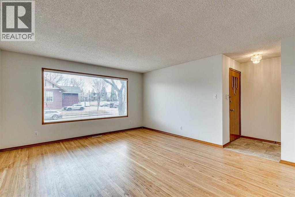 522 & 524 27 Avenue NW