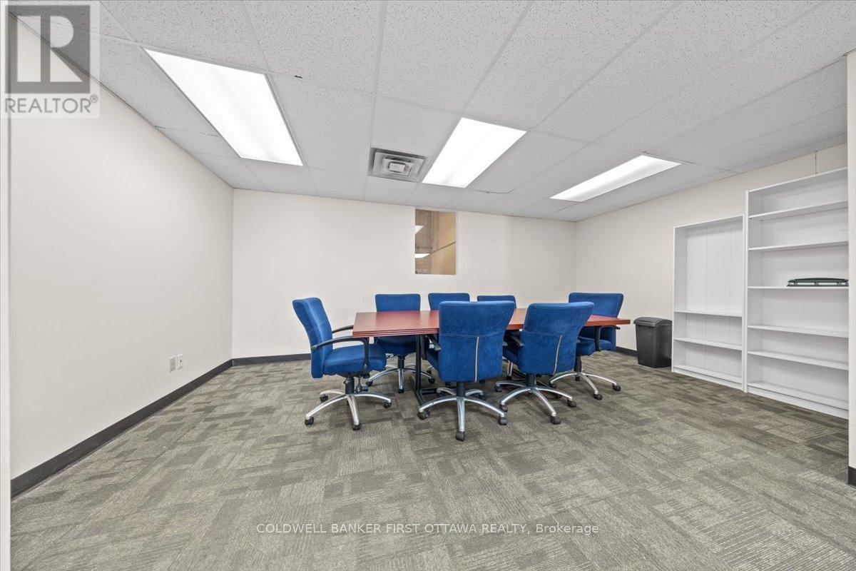 18 - 77 AURIGA DRIVE