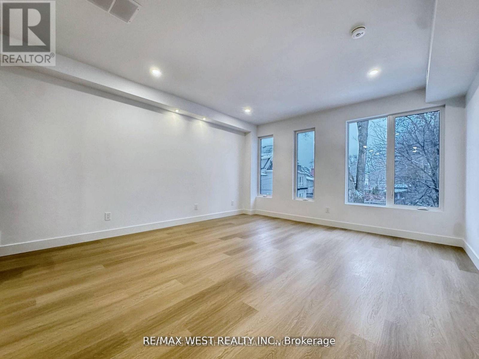 49 MORNINGSIDE AVENUE