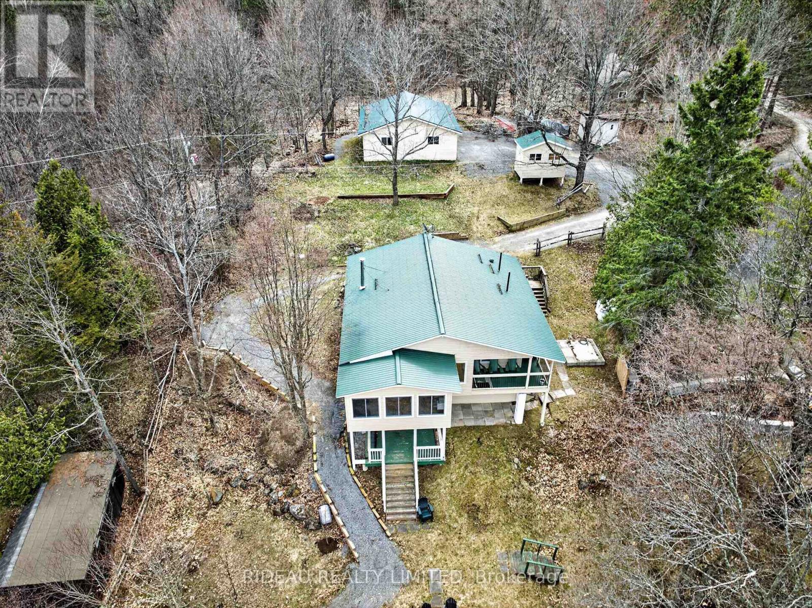 136 SCOTT LANE