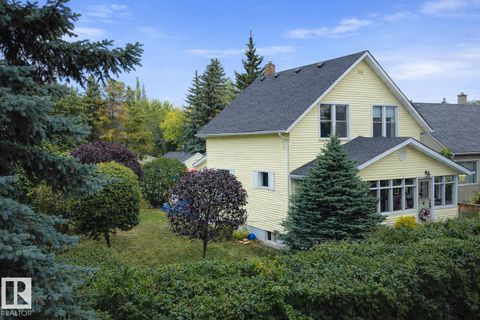 10922 66 AV NW Edmonton AB T6H1Y2