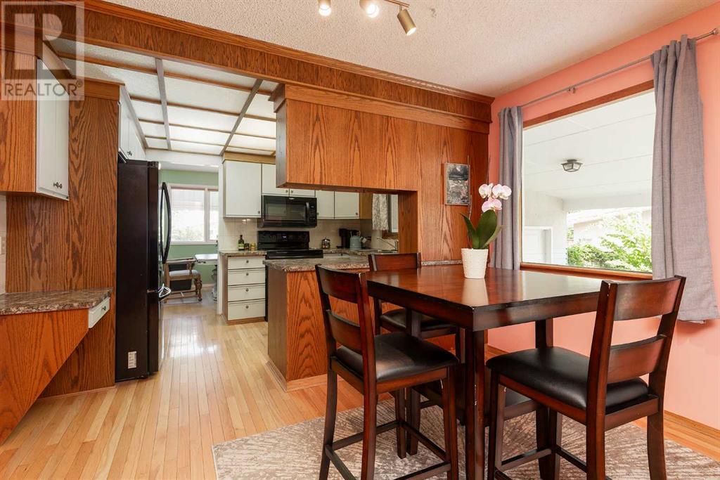 18 Trinity Place W