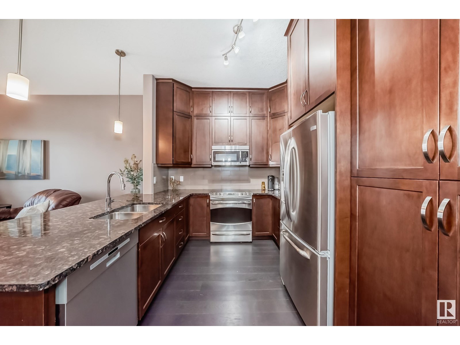 #434 6079 MAYNARD WY NW