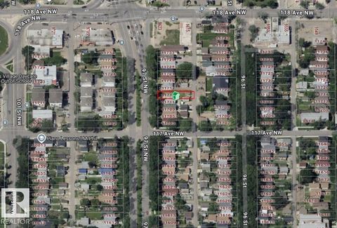 11715 97 ST NW Edmonton AB T5G1Y3