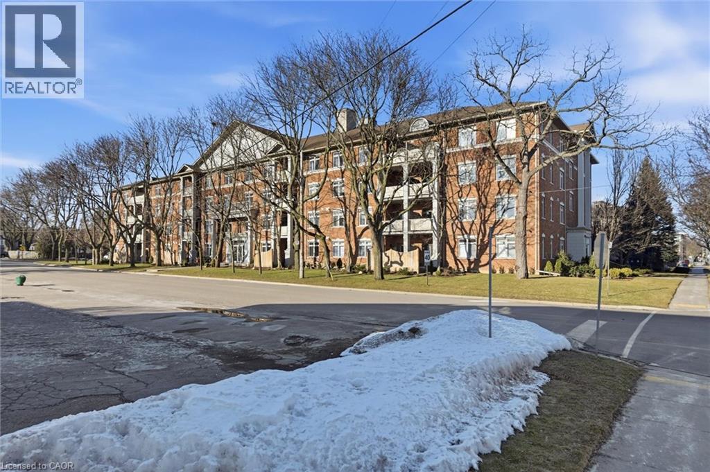 391 PLAINS Road E Unit# 106