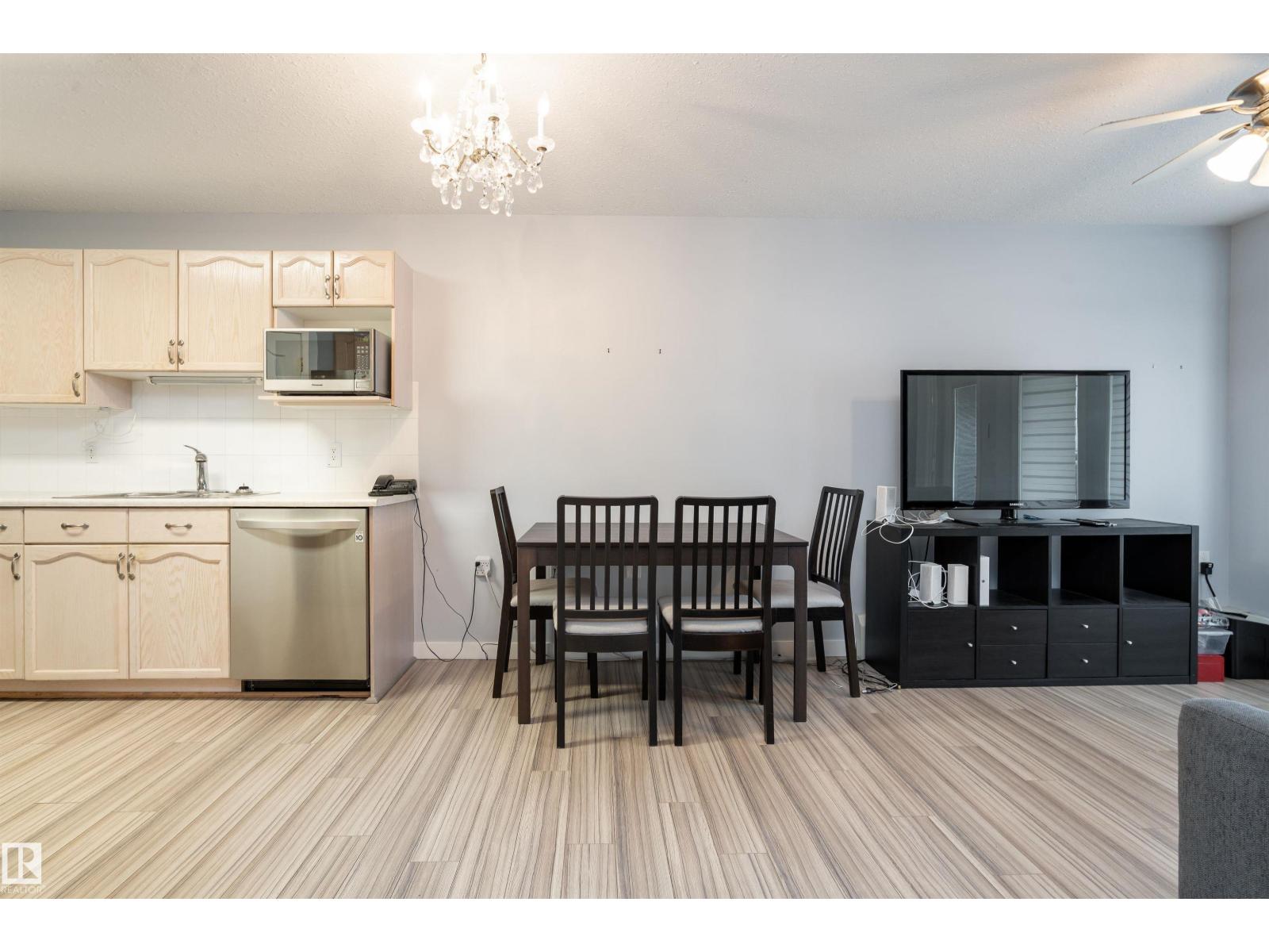 #456 13441 127 ST NW