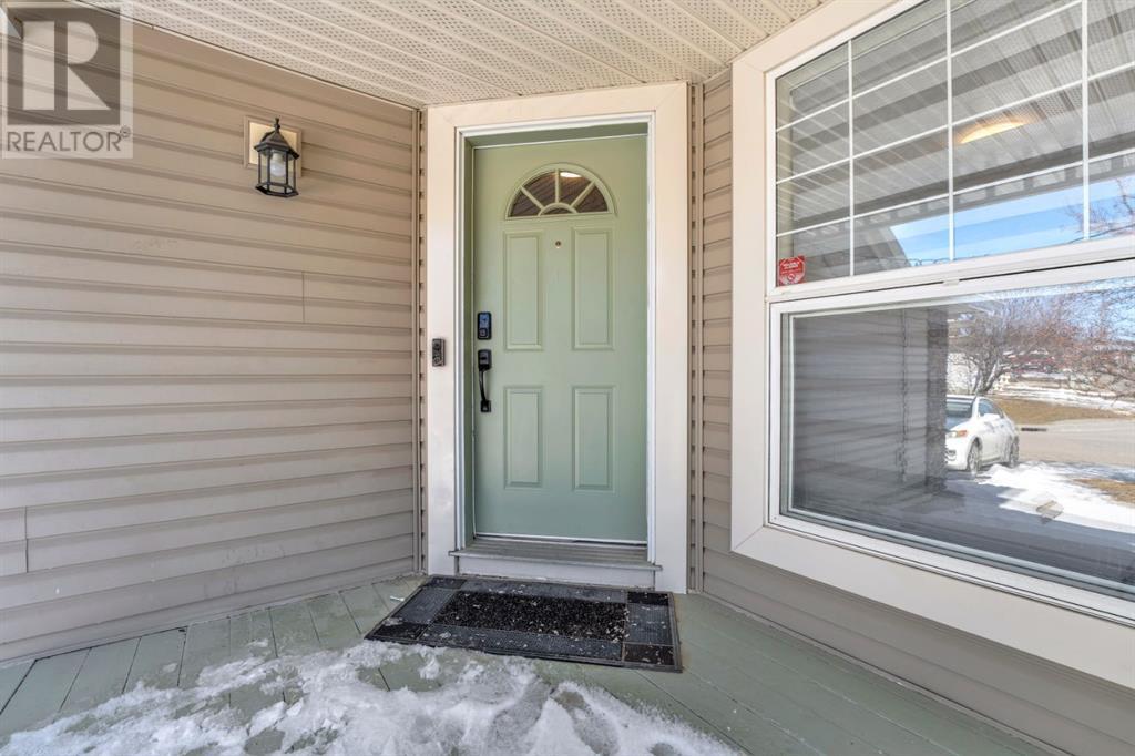 7 Country Hills Park NW