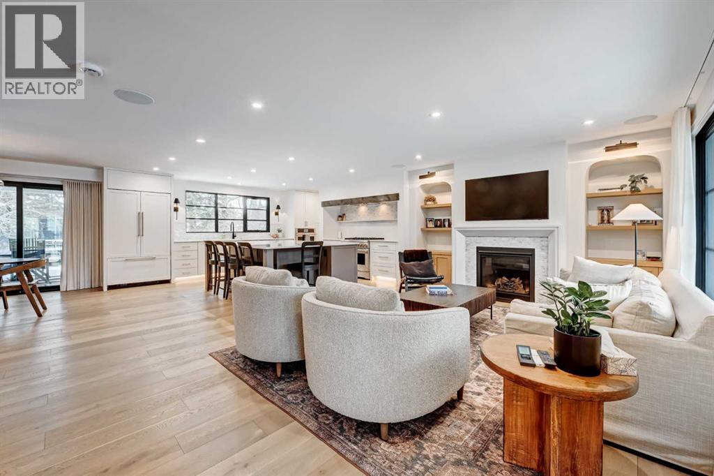 6755 Livingstone Drive SW