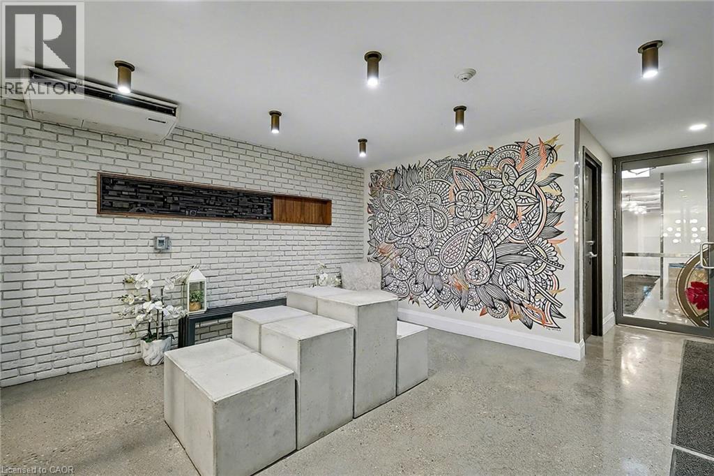 63 ARTHUR Street S Unit# 205