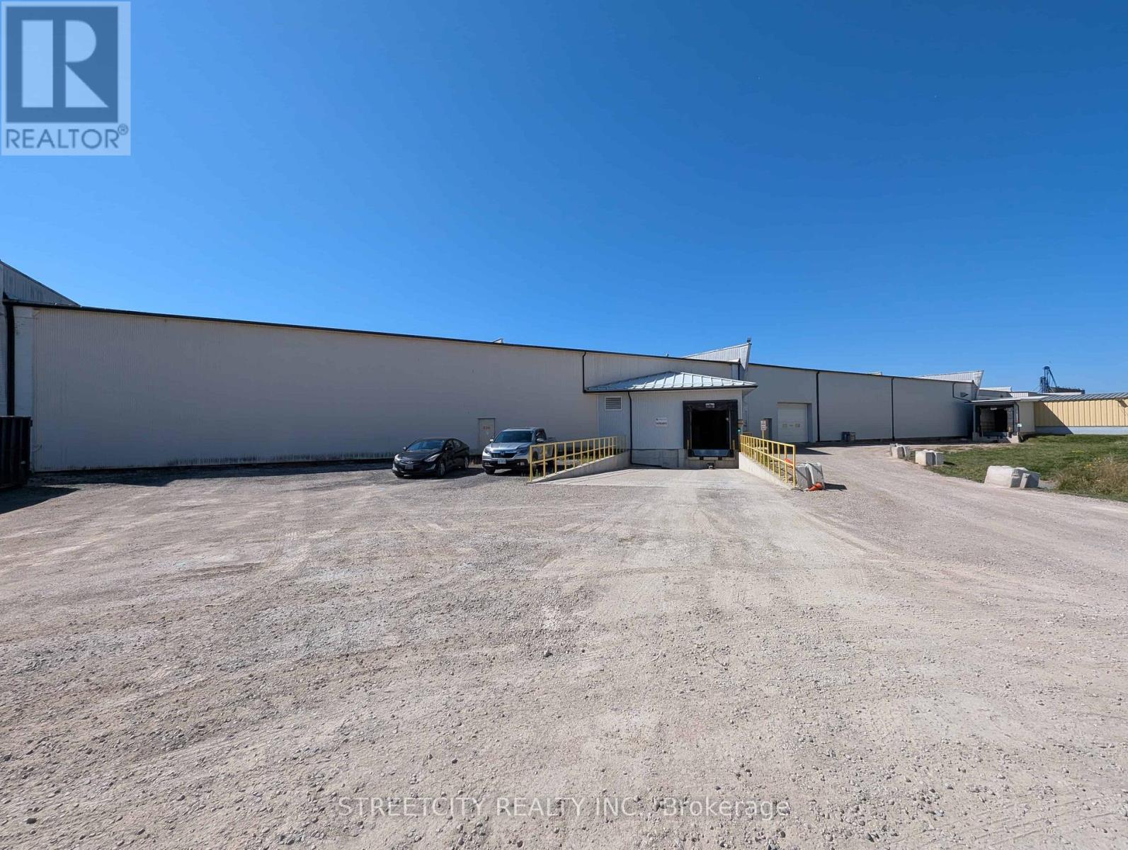 8A - 516 JOHN STREET N