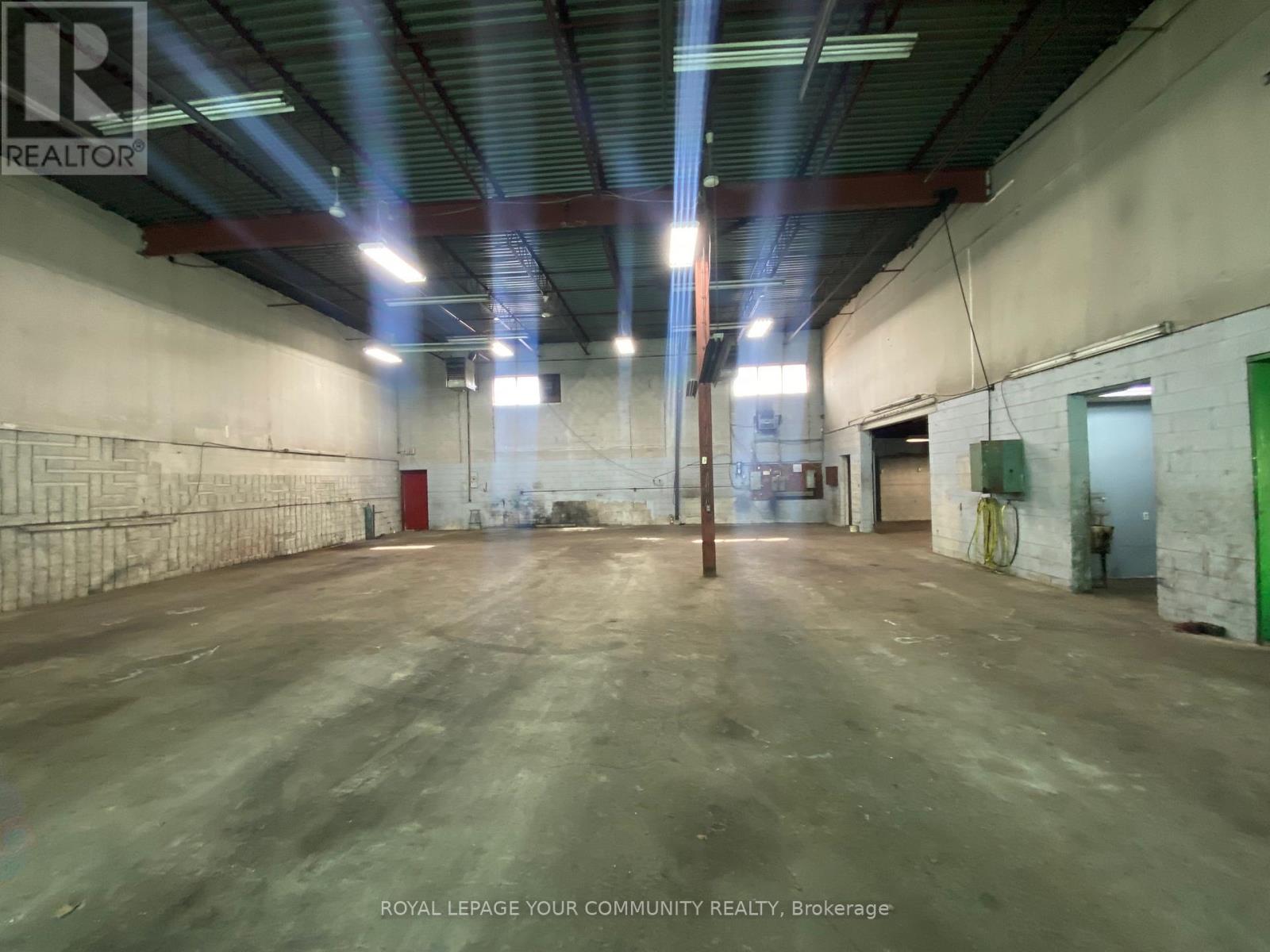 UNIT 3 - 1035 BROCK ROAD