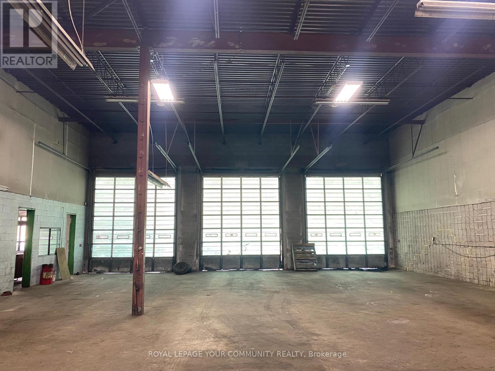 UNIT 3 - 1035 BROCK ROAD