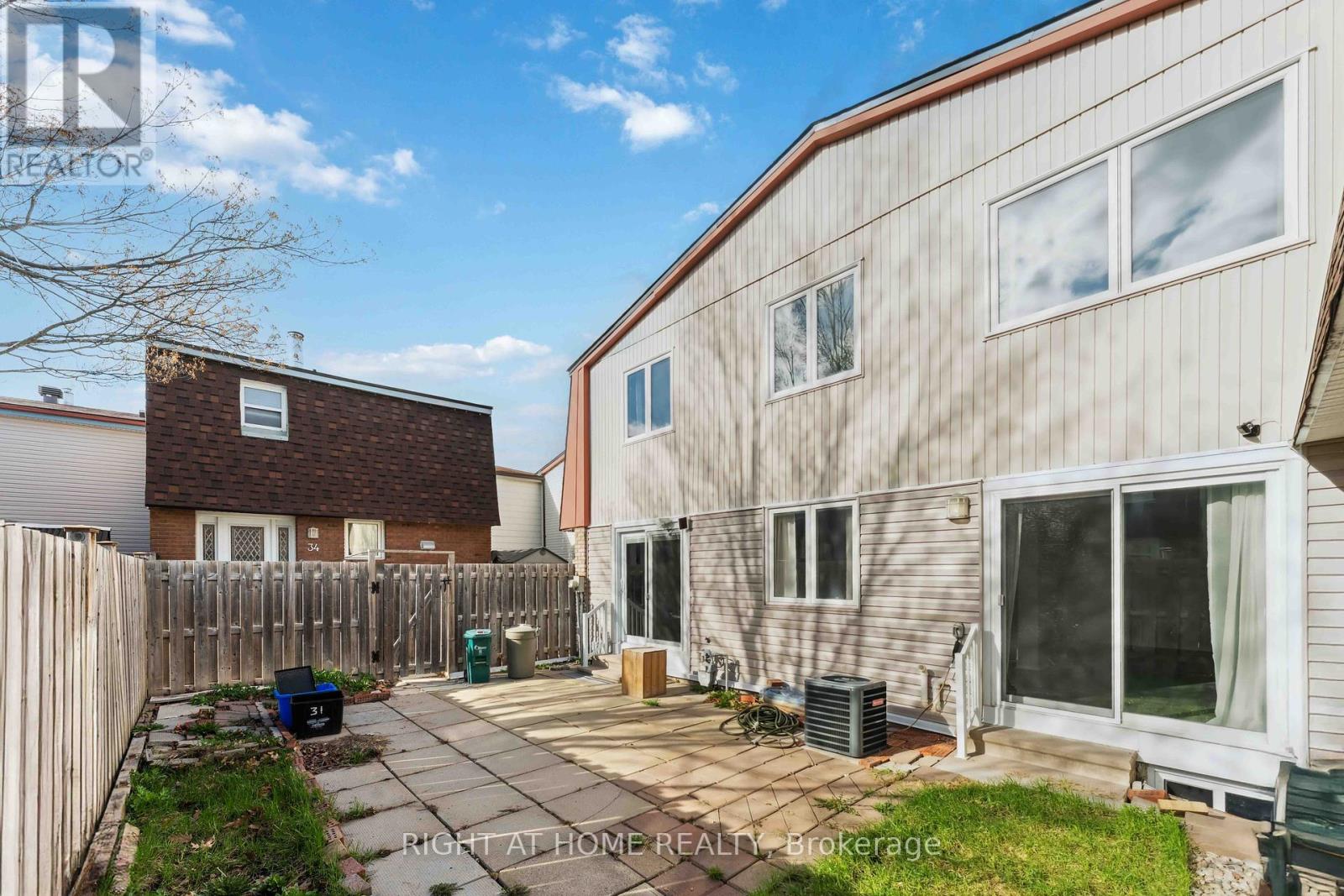 31 - 2057 JASMINE CRESCENT